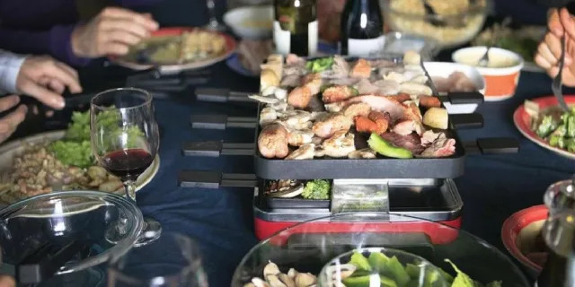 Raclette grily
